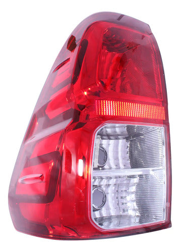 Farol Trasero Izquierdo Toyota Hilux Revo 2016 2024 Rojo